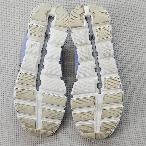 On Cloud 5 Lavender Gray Running Shoes Womens Sneakers Low Top Mesh Size 9 - Picture 7 of 9